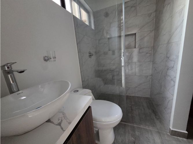 Casa de 4 alcobas en venta en El Porvenir, Rionegro, 162 m² · foto 10 de 11