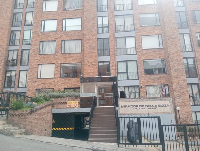 Apartaestudio en venta en Bella Suiza, Bogotá, 38 m² · foto 13 de 24