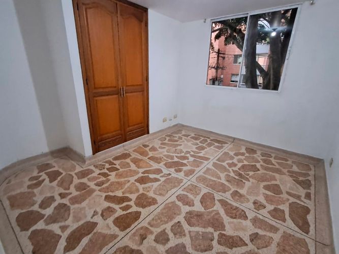 Apartamento de 3 alcobas en arriendo en Laureles, Medellín, 113 m² · foto 10 de 14