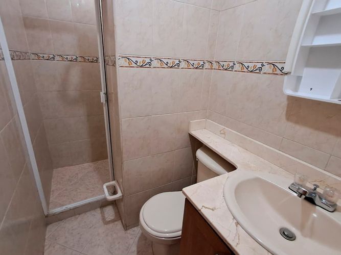 Apartamento de 3 alcobas en arriendo en Laureles, Medellín, 113 m² · foto 13 de 14