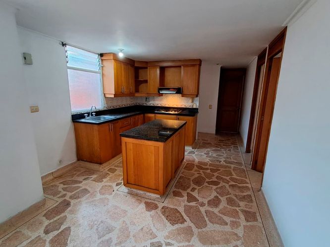 Apartamento de 3 alcobas en arriendo en Laureles, Medellín, 113 m² · foto 5 de 14
