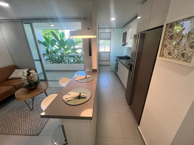 Apartamento de 3 alcobas en venta en Versalles, Floridablanca, 84 m² · foto 2 de 16