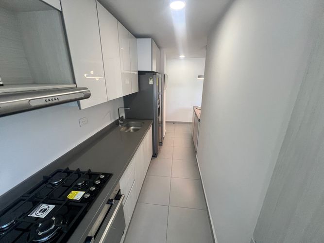 Apartamento de 3 alcobas en venta en Versalles, Floridablanca, 84 m² · foto 9 de 16