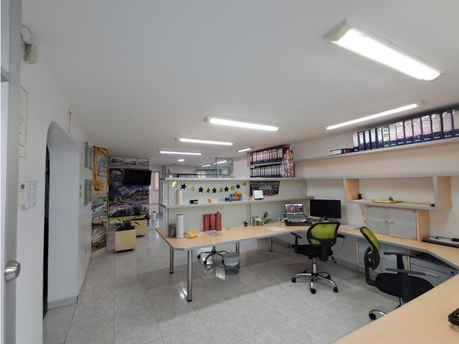 Casa de 4 alcobas en venta en Los Andes, Bogotá, 750 m² · foto 8 de 24