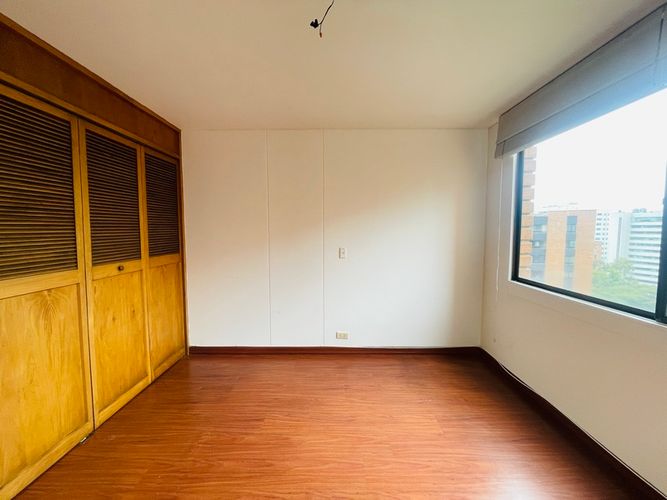 Apartamento de 4 alcobas en venta en La Florida, Medellín, 260 m² · foto 10 de 24