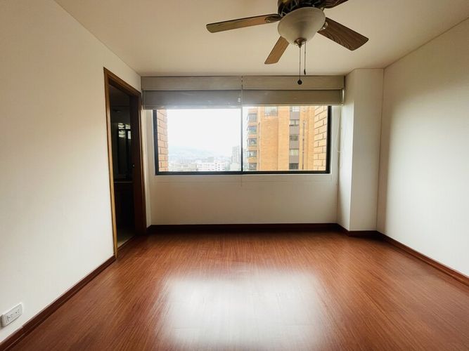 Apartamento de 4 alcobas en venta en La Florida, Medellín, 260 m² · foto 14 de 24