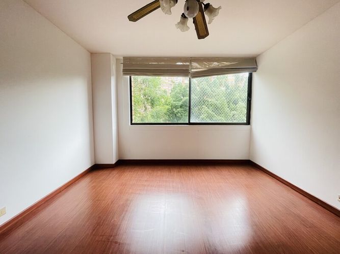 Apartamento de 4 alcobas en venta en La Florida, Medellín, 260 m² · foto 15 de 24