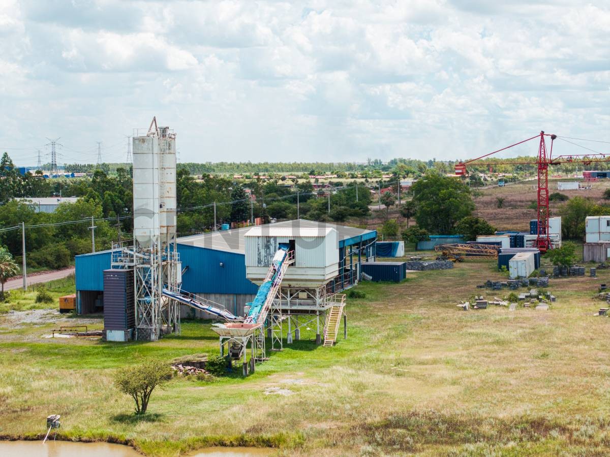 EN VENTA – Planta Industrial de 20.000 m² con Producción de Hormigón en Villa Hayes — foto 2