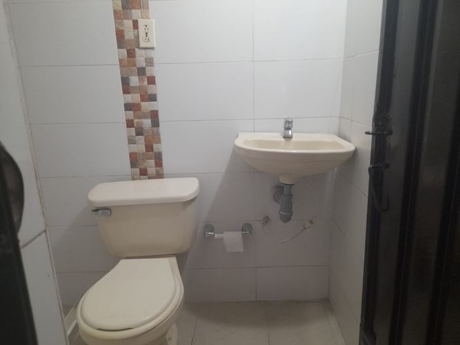 Casa de 7 alcobas en venta en Garcia Rovira, Bucaramanga, 172 m² · foto 10 de 24