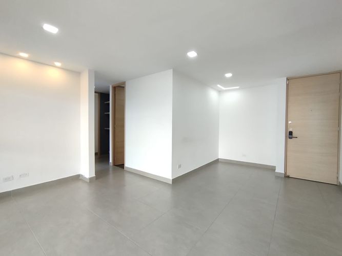 Apartamento de 2 alcobas en arriendo en Loma Del Esmeraldal, Envigado, 119 m² · foto 7 de 16