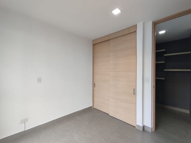 Apartamento de 2 alcobas en arriendo en Loma Del Esmeraldal, Envigado, 119 m² · foto 10 de 16