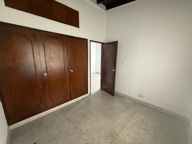 Oficina en arriendo en Conquistadores, Medellín, 220 m² · foto 7 de 24