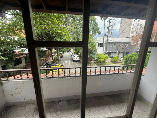 Oficina en arriendo en Conquistadores, Medellín, 220 m² · foto 12 de 24