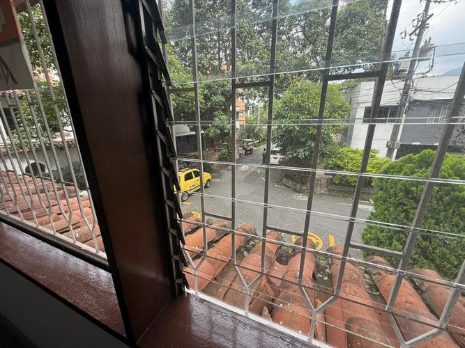 Oficina en arriendo en Conquistadores, Medellín, 220 m² · foto 9 de 24
