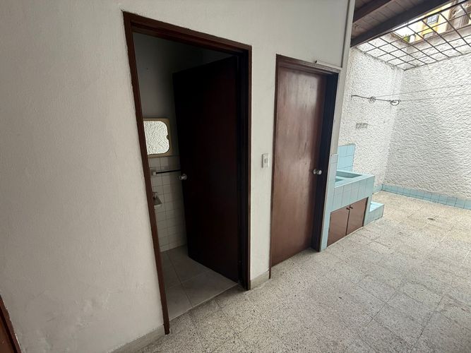 Oficina en arriendo en Conquistadores, Medellín, 220 m² · foto 17 de 24