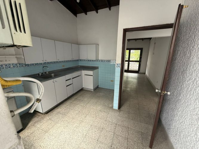 Oficina en arriendo en Conquistadores, Medellín, 220 m² · foto 19 de 24