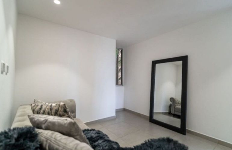 Apartamento de 2 alcobas en arriendo en El Tesoro, Medellín, 150 m² · foto 12 de 20