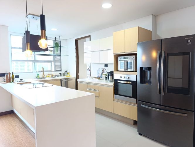 Apartamento de 3 alcobas en venta en El Poblado, Medellín, 199 m² · foto 6 de 18