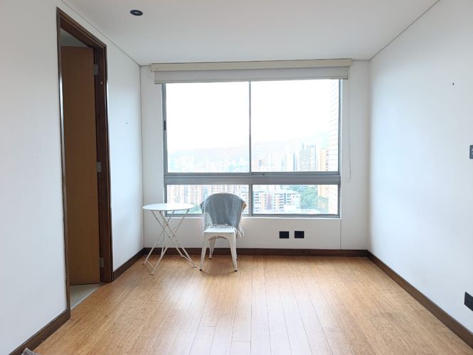Apartamento de 3 alcobas en venta en El Poblado, Medellín, 199 m² · foto 12 de 18