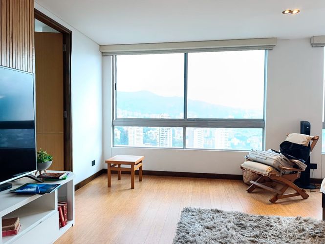 Apartamento de 3 alcobas en venta en El Poblado, Medellín, 199 m² · foto 14 de 18