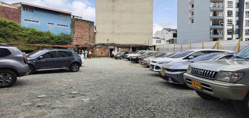 Lote en venta en Fundadores, Armenia · foto 2 de 15