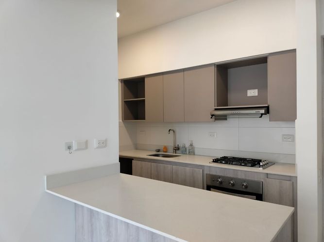 Apartamento de 3 alcobas en venta en El Poblado, Medellín, 87 m² · foto 4 de 17
