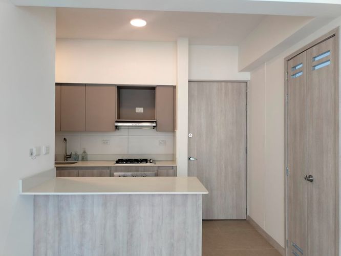 Apartamento de 3 alcobas en venta en El Poblado, Medellín, 87 m² · foto 7 de 17