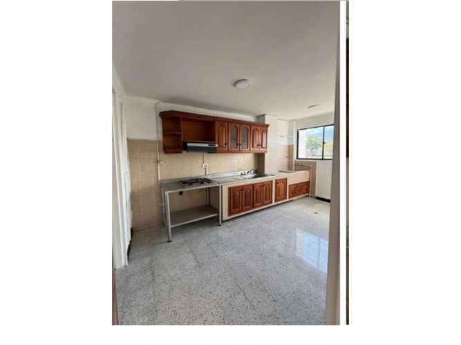 Apartamento de 3 alcobas en arriendo en Bolivariana, Medellín, 93 m² · foto 2 de 13