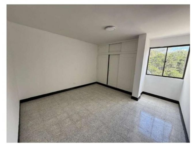 Apartamento de 3 alcobas en arriendo en Bolivariana, Medellín, 93 m² · foto 4 de 13