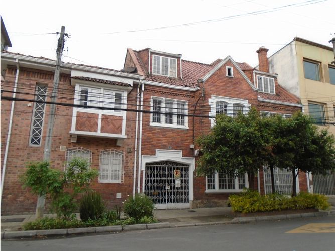 Casa de 5 alcobas en venta en Teusaquillo, Bogotá, 338 m² · foto 3 de 11