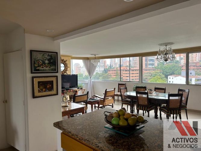 Apartamento de 3 alcobas en venta en La Aguacatala, Medellín, 207 m² · foto 6 de 24