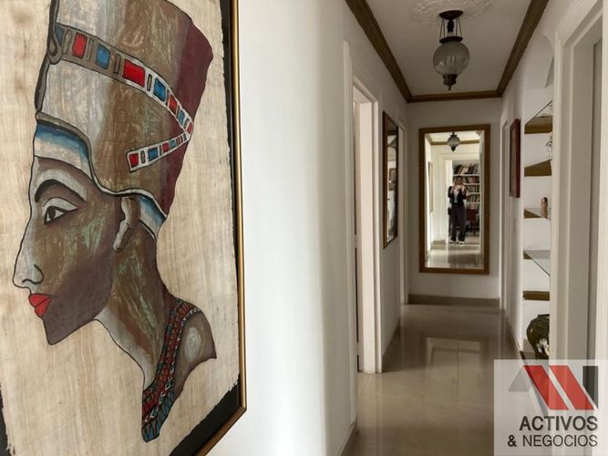 Apartamento de 3 alcobas en venta en La Aguacatala, Medellín, 207 m² · foto 17 de 24