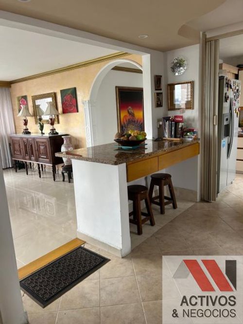 Apartamento de 3 alcobas en venta en La Aguacatala, Medellín, 207 m² · foto 22 de 24
