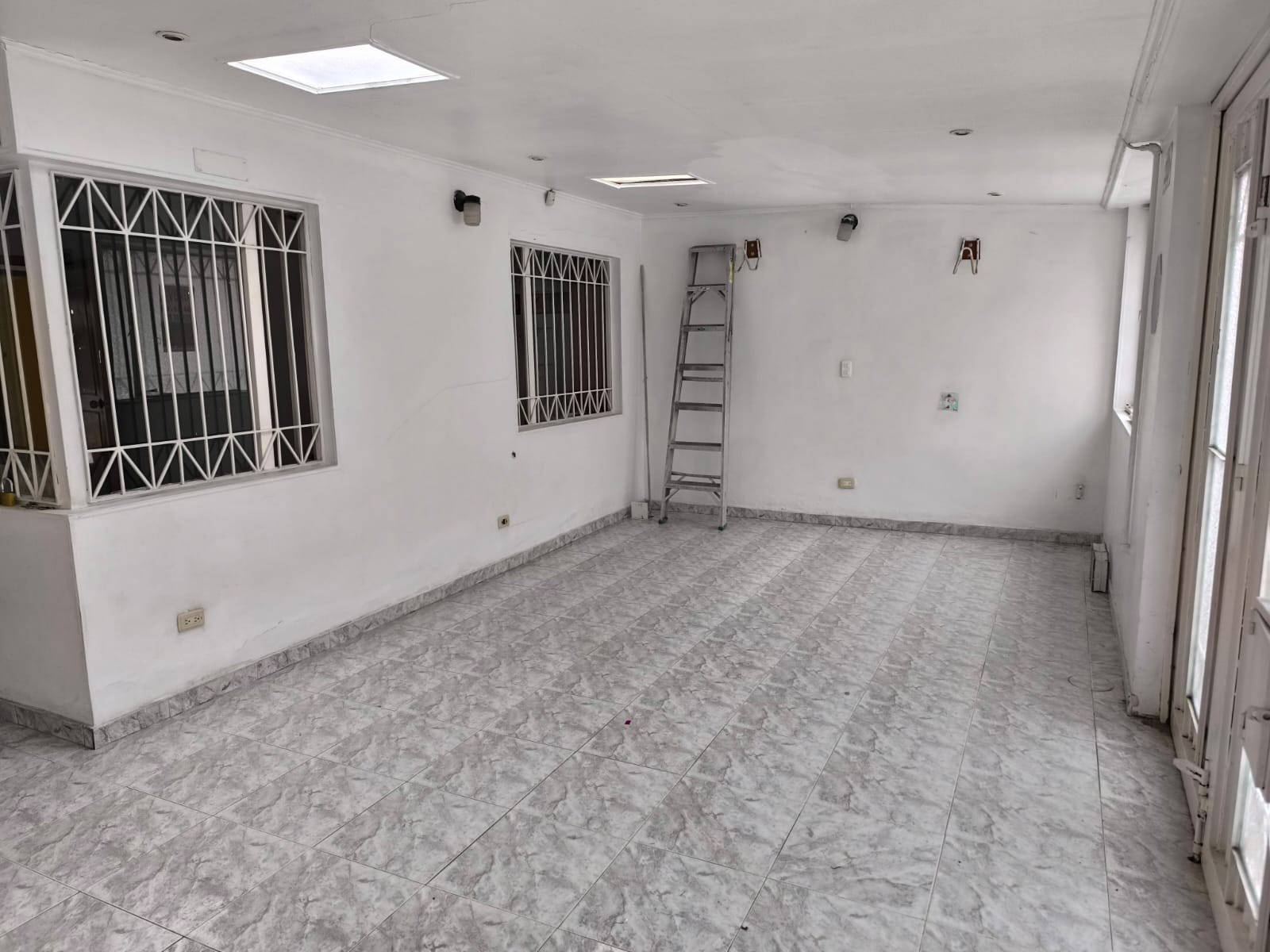 Casa en venta en Santa Rosita, Bogotá · foto 3 de 24