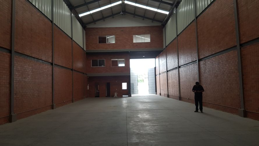 Bodega en arriendo en Zona Industrial, Yumbo, 585 m² · foto 8 de 16