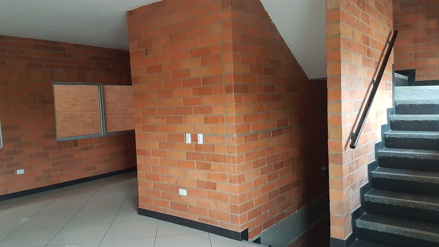 Bodega en arriendo en Zona Industrial, Yumbo, 585 m² · foto 14 de 16
