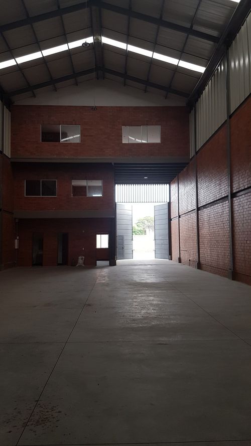 Bodega en arriendo en Zona Industrial, Yumbo, 585 m² · foto 2 de 16