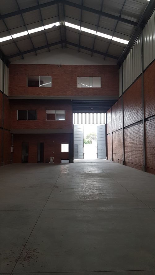 Bodega en arriendo en Zona Industrial, Yumbo, 585 m² · foto 3 de 16