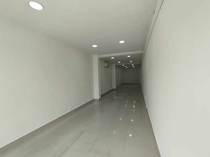 Local en arriendo en Camino Verde, Envigado, 65 m² · foto 2 de 10