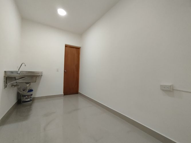 Local en arriendo en Camino Verde, Envigado, 65 m² · foto 4 de 10