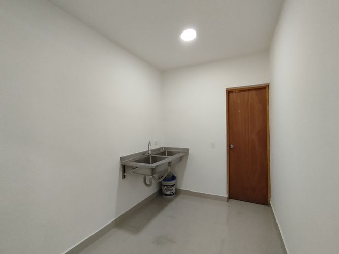 Local en arriendo en Camino Verde, Envigado, 65 m² · foto 5 de 10