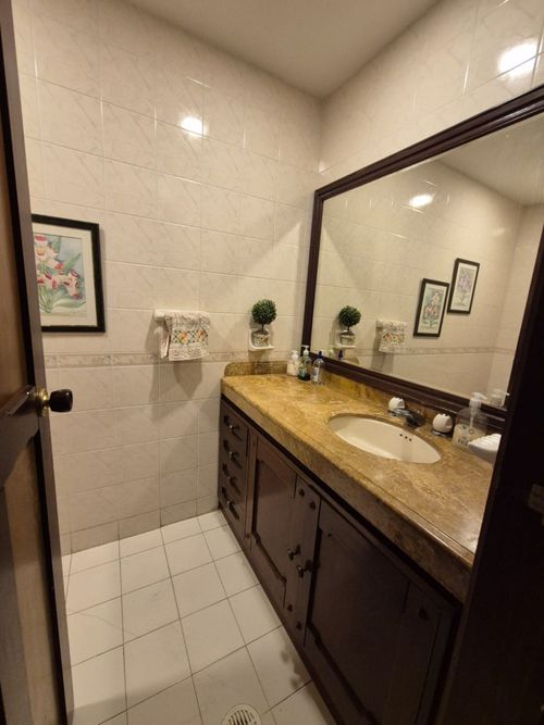 Casa de 6 alcobas en venta en Cabecera Del Llano, Bucaramanga, 359 m² · foto 3 de 24