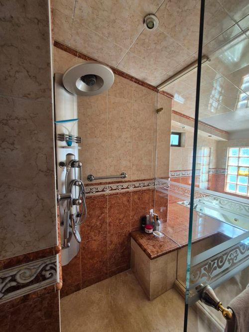 Casa de 6 alcobas en venta en Cabecera Del Llano, Bucaramanga, 359 m² · foto 19 de 24