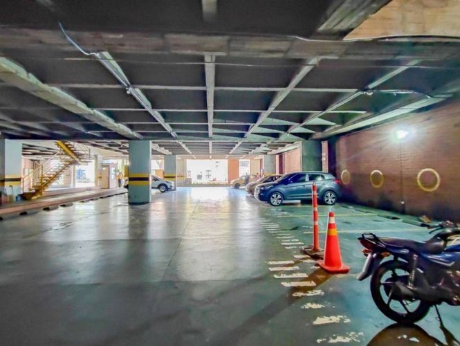 Local en arriendo en Boston, Medellín, 700 m² · foto 2 de 8