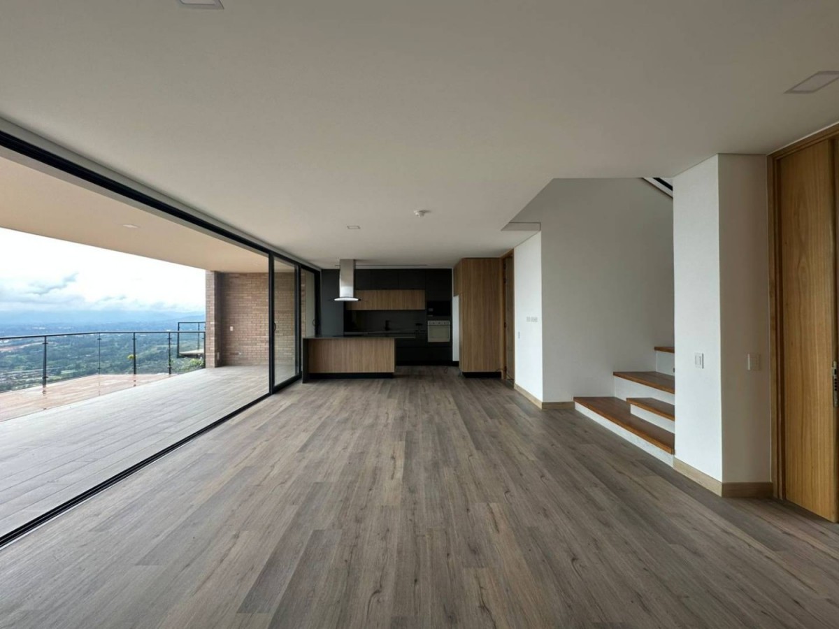 3BR House in Sajonia (328 m²) - 3