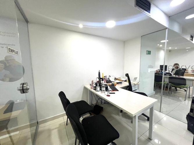 Local en venta en La Candelaria, Medellín, 75 m² · foto 9 de 17