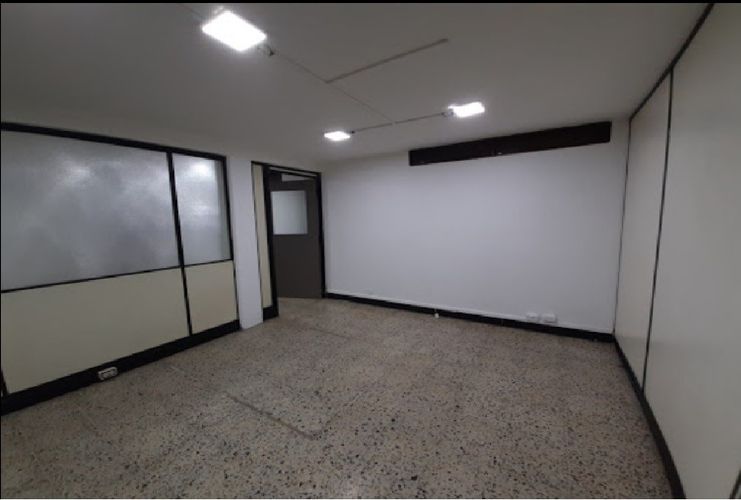 Oficina en venta en Manila, Medellín, 119 m² · foto 3 de 15