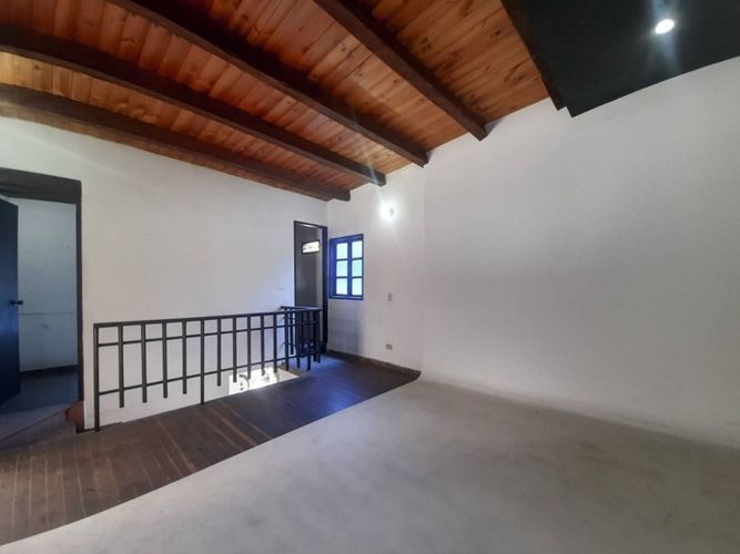 Local en arriendo en Astorga, Medellín, 60 m² · foto 2 de 9
