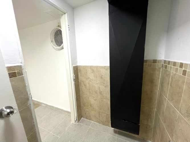 Local en venta en Los Balsos, Medellín, 56 m² · foto 8 de 14