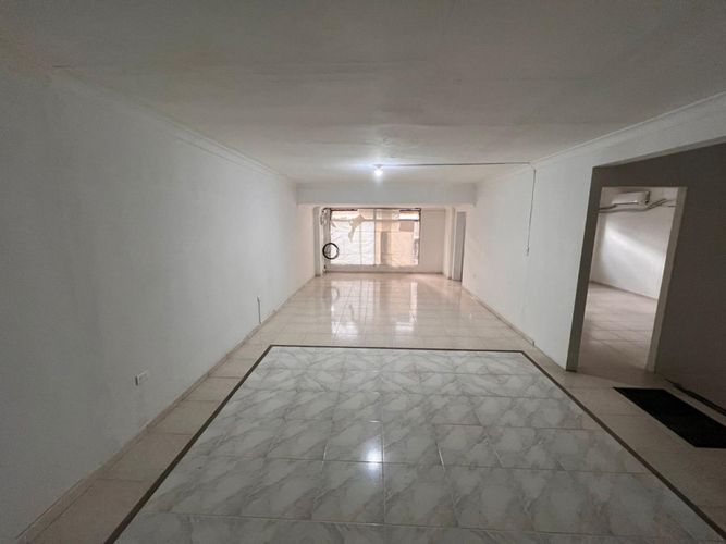 Local en venta en Versalles, Cali, 300 m² · foto 6 de 7